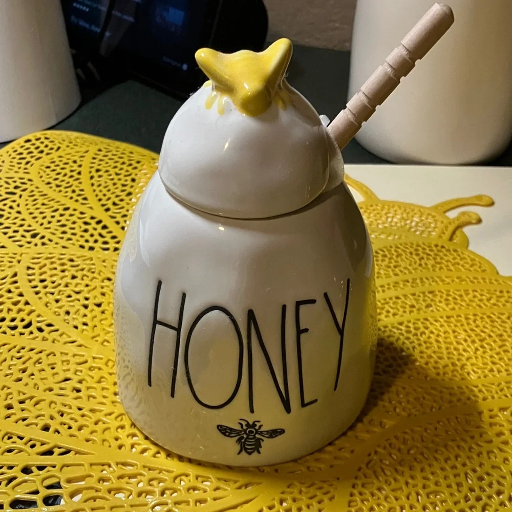 Bee decor . I used only for decor. Rae Dunn mug. Rae Dun honey pot. Other items - Picture 6 of 13